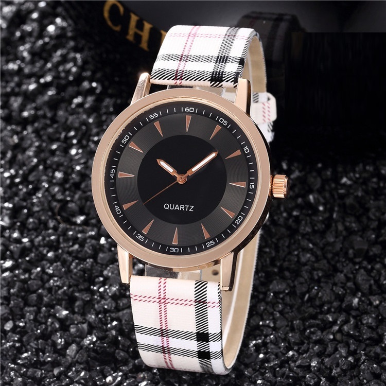 Hot Selling Women's Belt Watches Fashion - Image 2